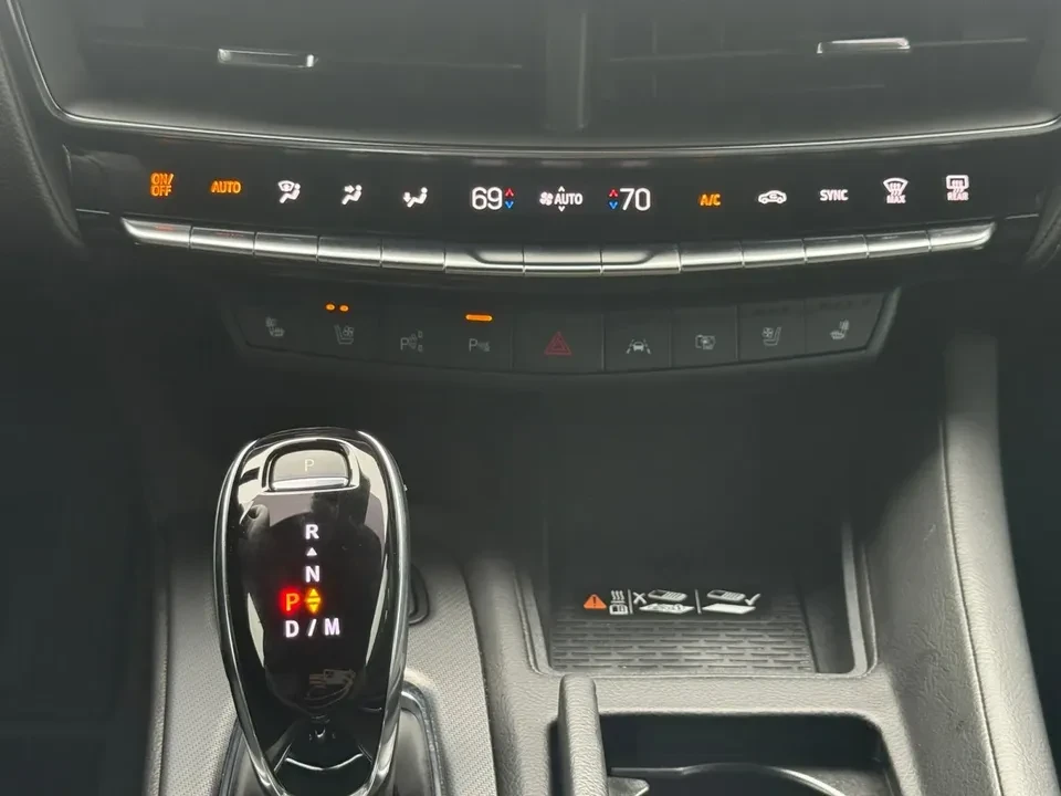 2025 Cadillac CT5 - Image 4 of 20