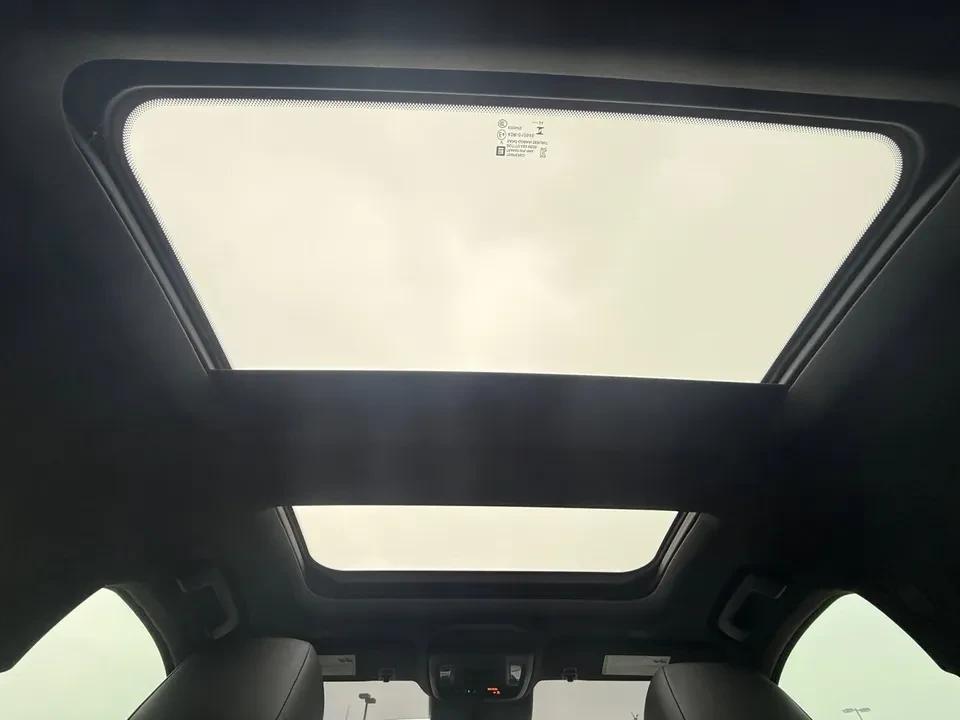 2025 Cadillac CT5 - Image 5 of 20