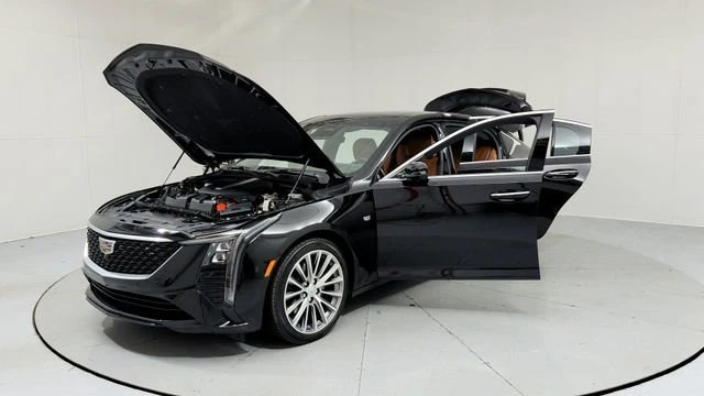 2025 Cadillac CT5 - Image 9 of 18
