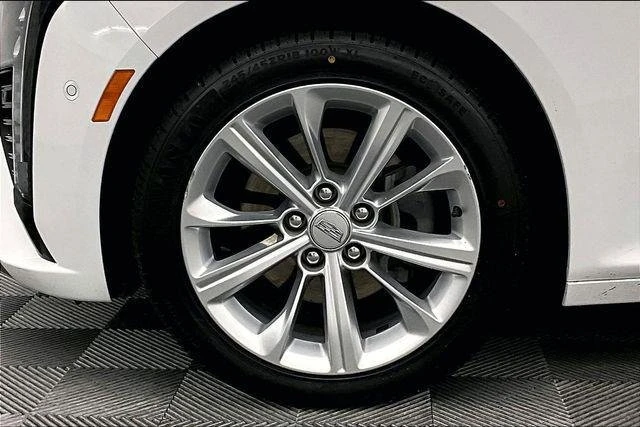 2025 Cadillac CT5 - Image 10 of 20