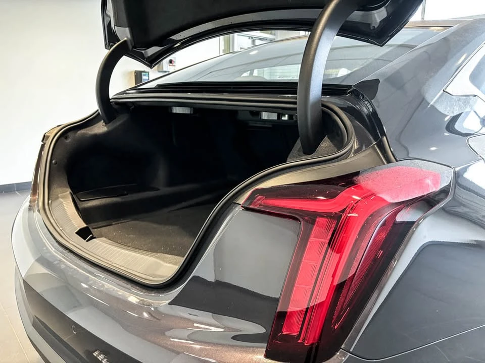 2025 Cadillac CT5 - Image 8 of 15