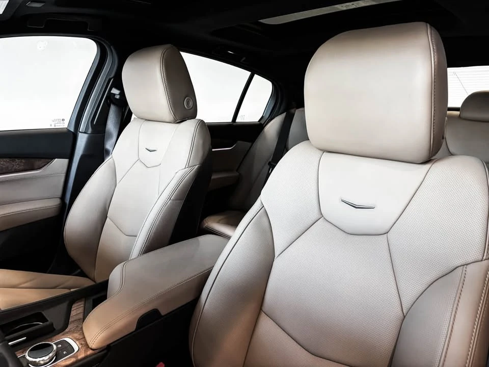 2025 Cadillac CT5 - Image 14 of 15