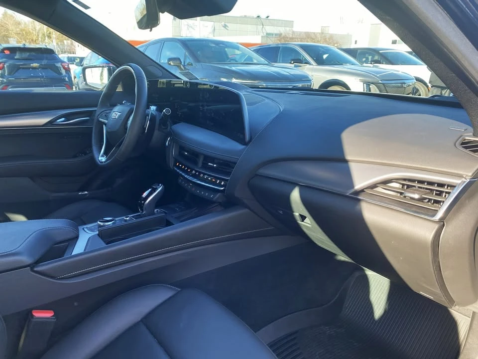 2025 Cadillac CT5 - Image 11 of 15