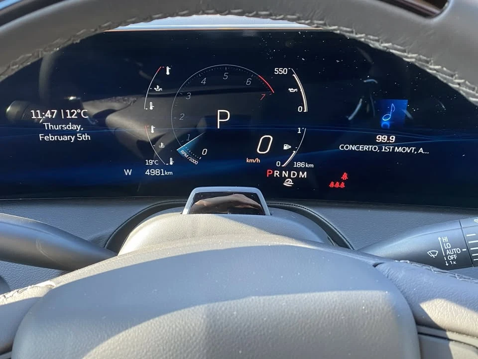2025 Cadillac CT5 - Image 4 of 15