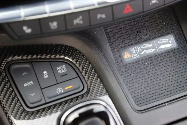 2025 Cadillac CT5 - Image 16 of 18