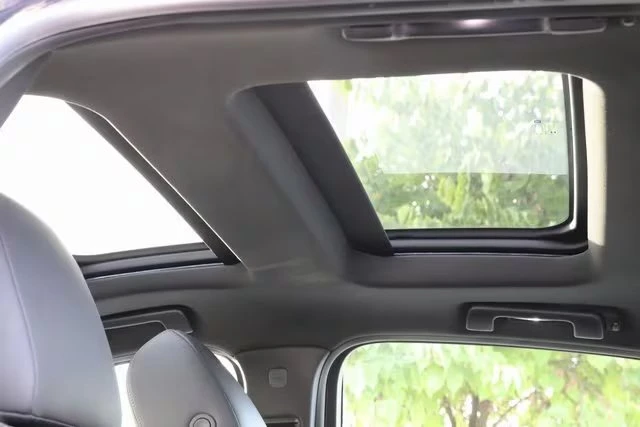 2025 Cadillac CT5 - Image 7 of 18