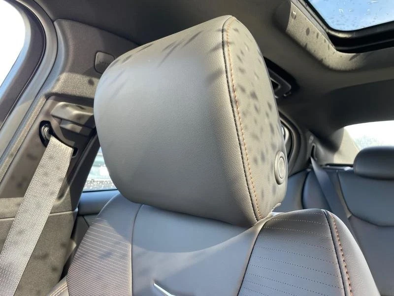 2025 Cadillac CT5 - Image 13 of 17