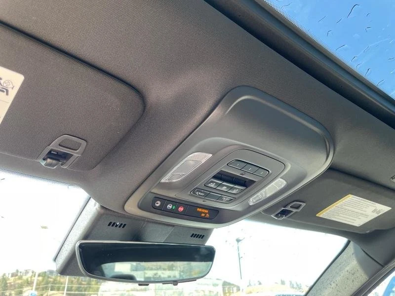 2025 Cadillac CT5 - Image 12 of 17