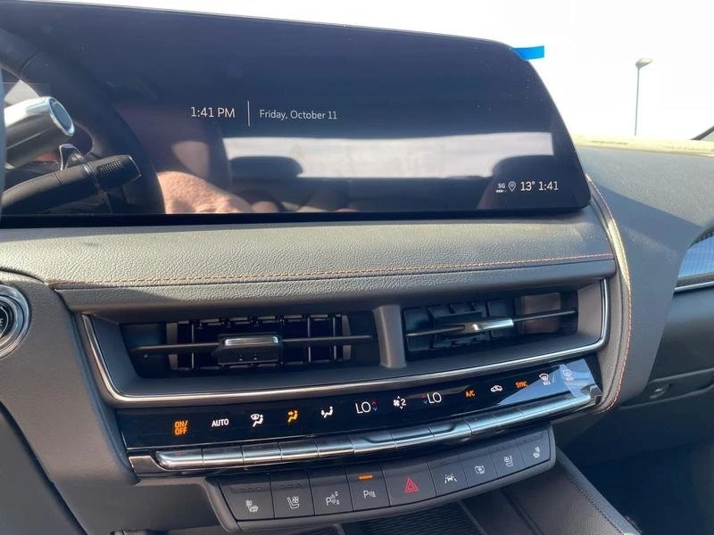 2025 Cadillac CT5 - Image 10 of 17