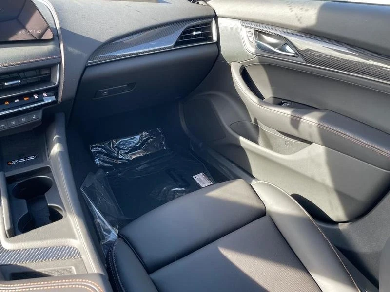 2025 Cadillac CT5 - Image 17 of 17