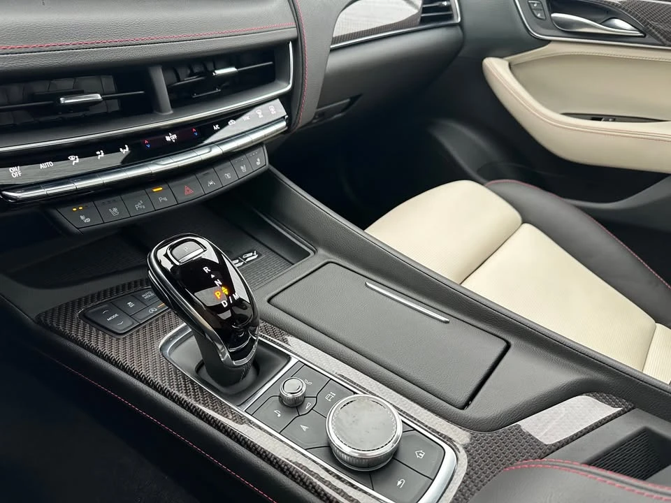 2025 Cadillac CT5 - Image 16 of 19