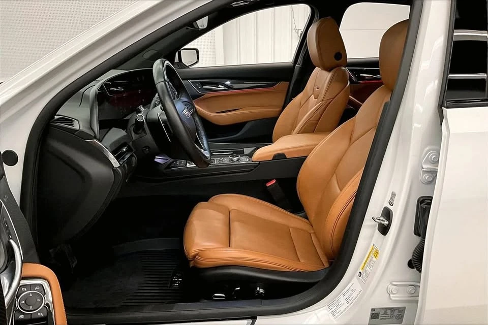 2025 Cadillac CT5 - Image 8 of 14