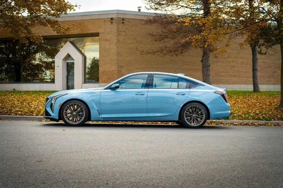 2025 Cadillac CT5-V - Image 5 of 20