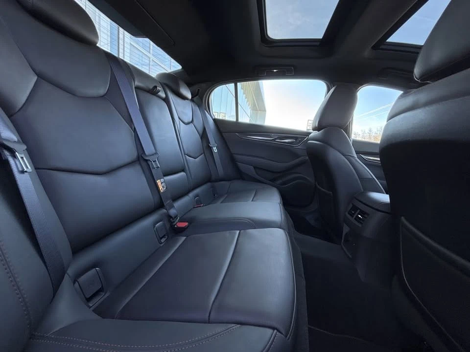 2025 Cadillac CT5-V - Image 18 of 19