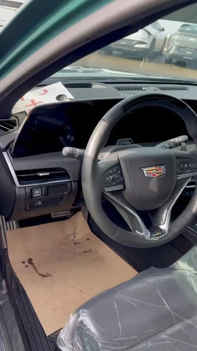 2025 Cadillac CT5-V - Image 9 of 9