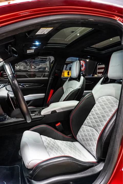 2025 Cadillac CT5-V Blackwing - Image 9 of 13