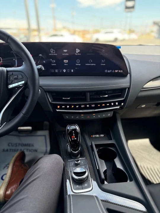 2025 Cadillac CT5-V Blackwing - Image 10 of 12