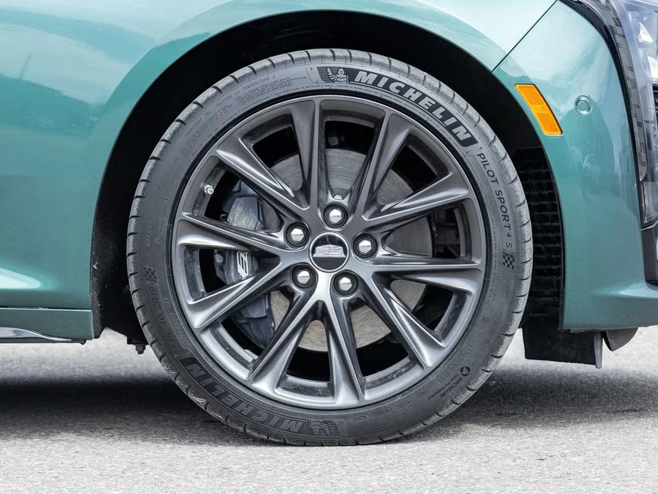 2025 Cadillac CT5-V - Image 16 of 18