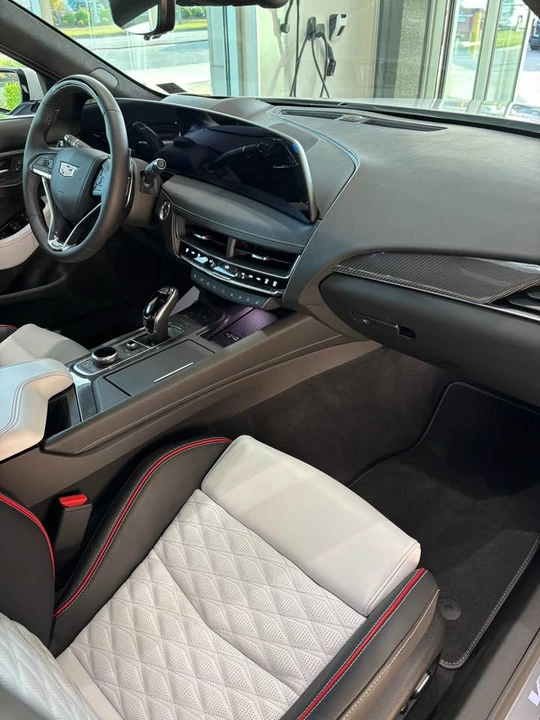 2025 Cadillac CT5-V Blackwing - Image 11 of 18