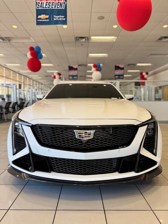 2025 Cadillac - Image 3 of 10