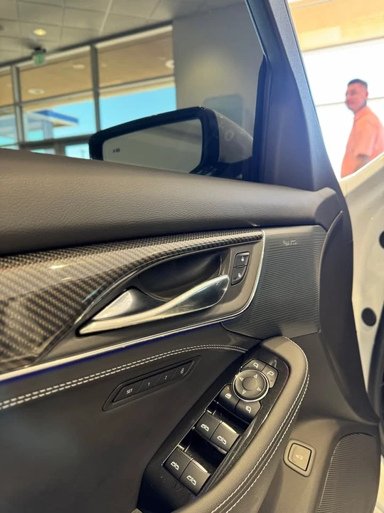 2025 Cadillac - Image 4 of 10