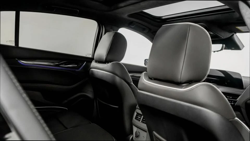 2025 Cadillac CT5-V - Image 19 of 20