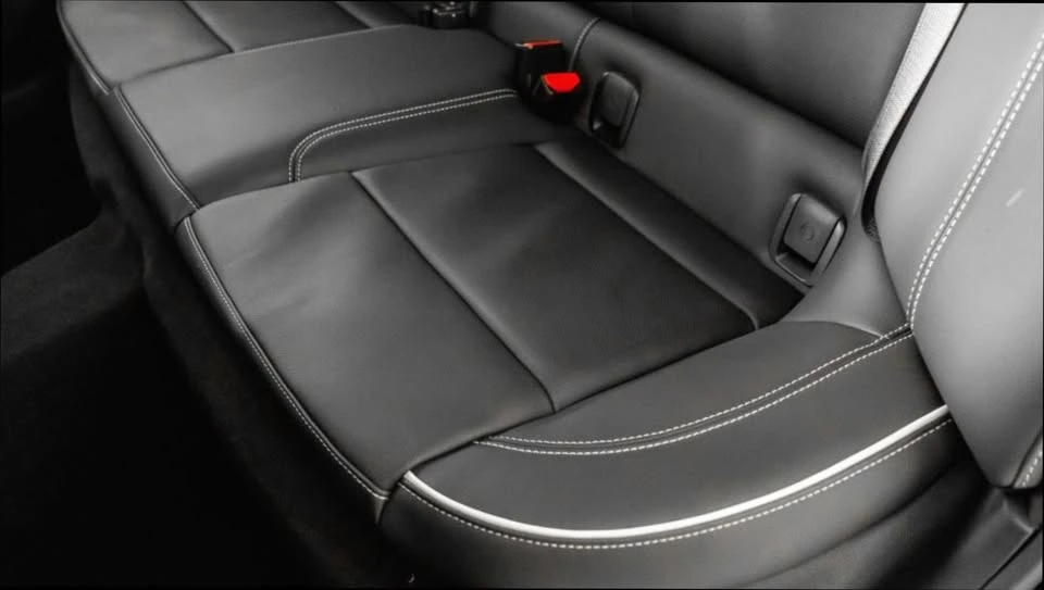 2025 Cadillac CT5-V - Image 13 of 20