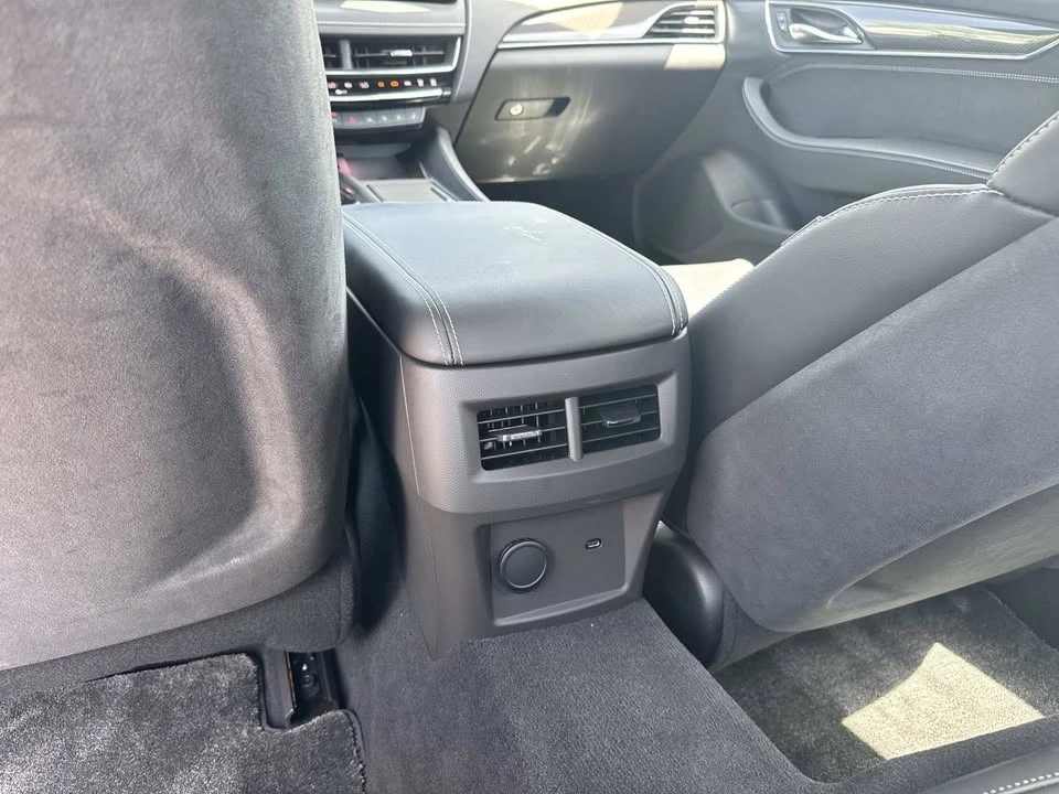 2025 Cadillac CT5-V - Image 16 of 20