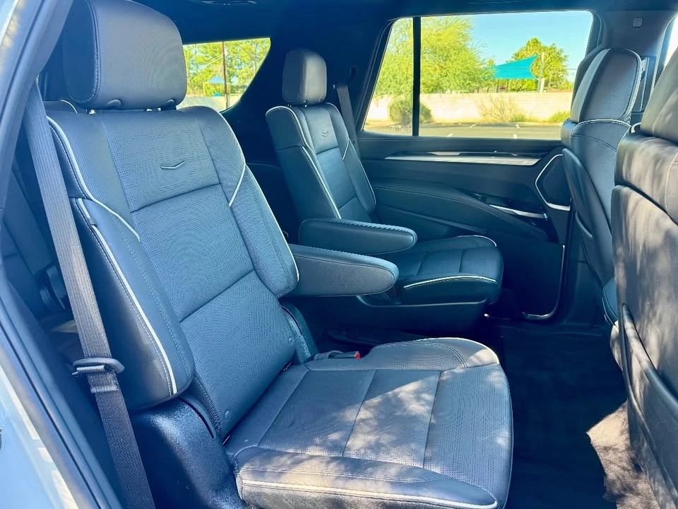 2025 Cadillac Escalade 5th Gen - Image 13 of 20
