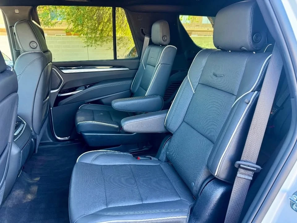 2025 Cadillac Escalade 5th Gen - Image 12 of 20