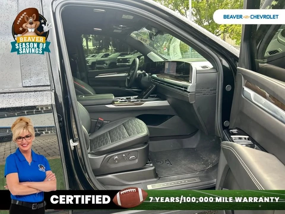 2025 Cadillac Escalade 5th Gen - Image 8 of 13