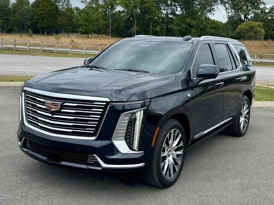 2025 Cadillac Escalade 5th Gen - Image 2 of 20