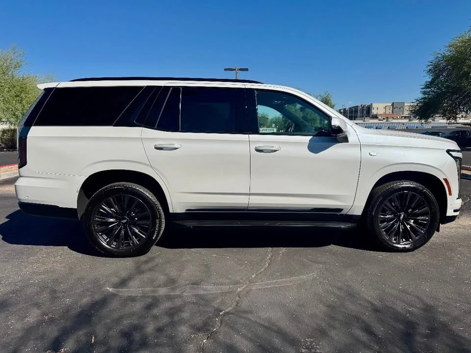 2025 Cadillac Escalade 5th Gen - Image 6 of 20