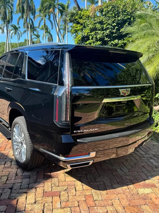 2025 Cadillac Escalade 5th Gen - Image 5 of 12