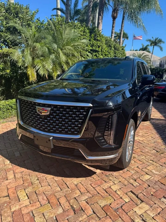 2025 Cadillac Escalade 5th Gen - Image 3 of 12