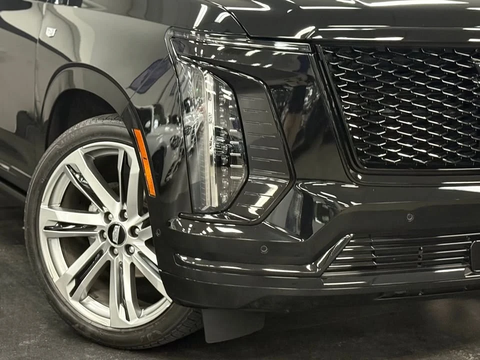 2025 Cadillac Escalade 5th Gen - Image 4 of 20