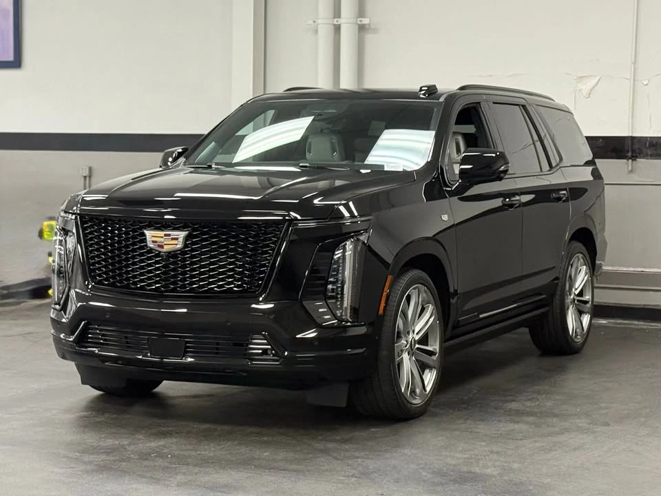 2025 Cadillac Escalade 5th Gen - Image 6 of 20