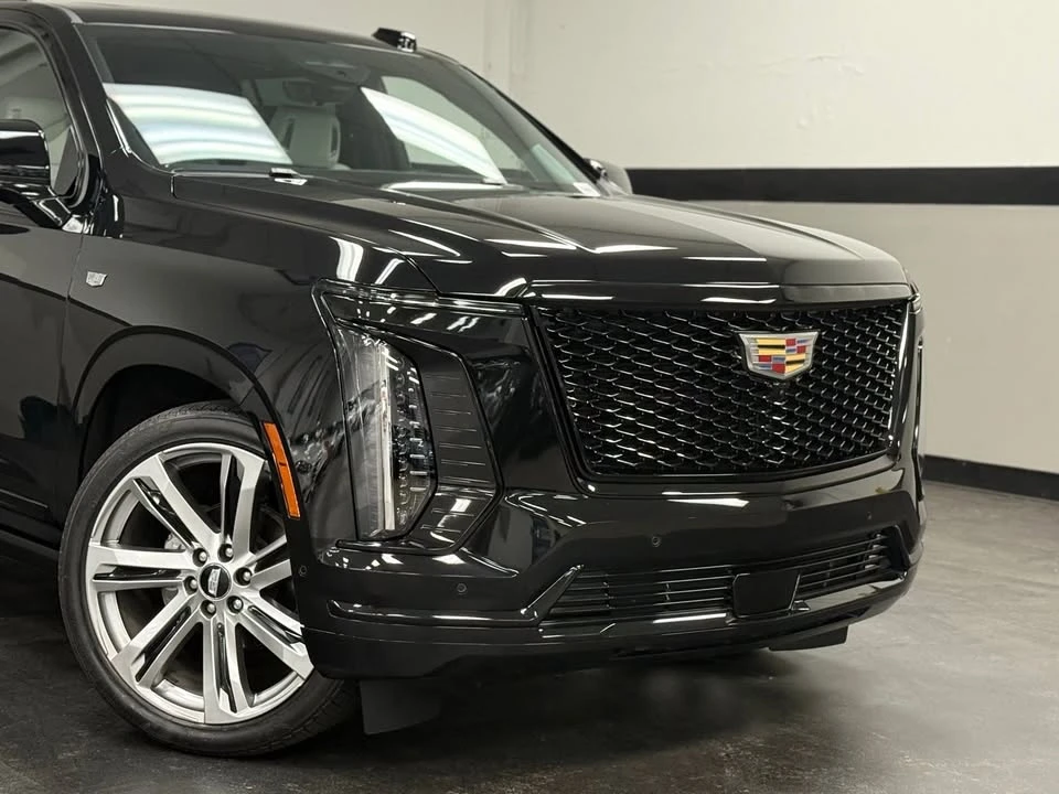 2025 Cadillac Escalade 5th Gen - Image 3 of 20
