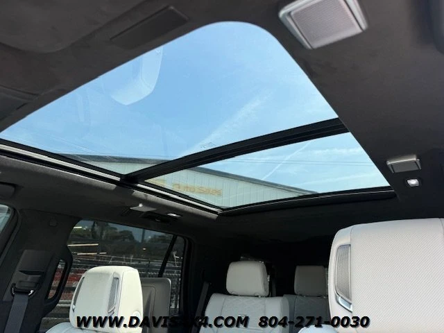 2025 Cadillac Escalade 5th Gen - Image 19 of 20