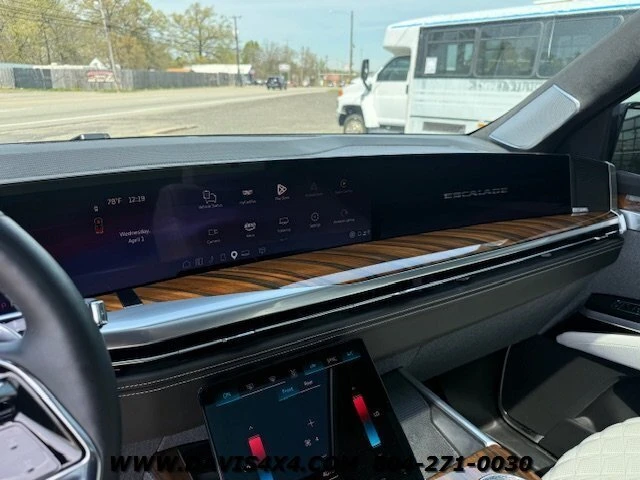 2025 Cadillac Escalade 5th Gen - Image 6 of 20