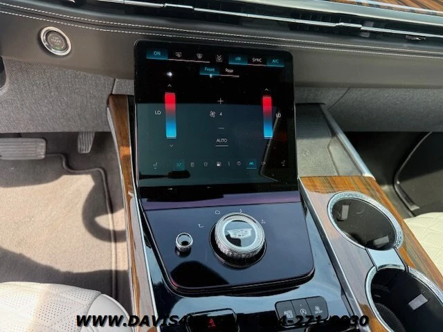 2025 Cadillac Escalade 5th Gen - Image 16 of 20