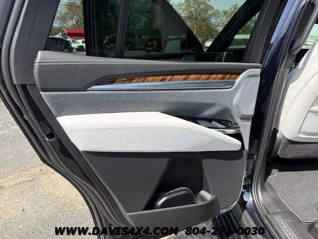 2025 Cadillac Escalade 5th Gen - Image 20 of 20