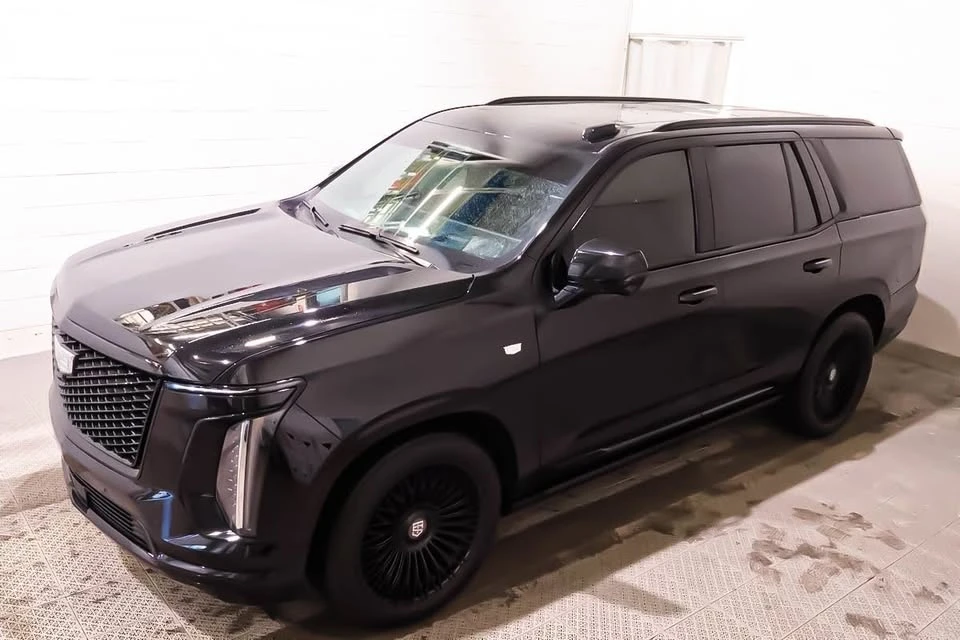 2025 Cadillac Escalade 5th Gen - Image 2 of 19