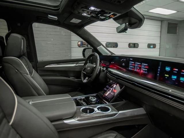 2025 Cadillac Escalade 5th Gen - Image 20 of 20