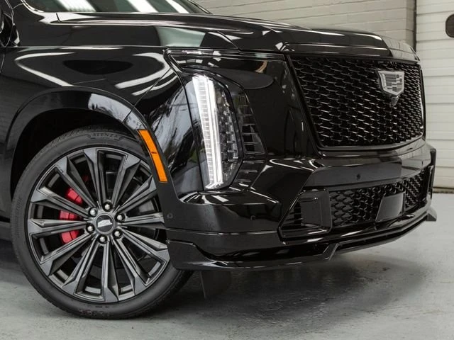 2025 Cadillac Escalade 5th Gen - Image 11 of 20