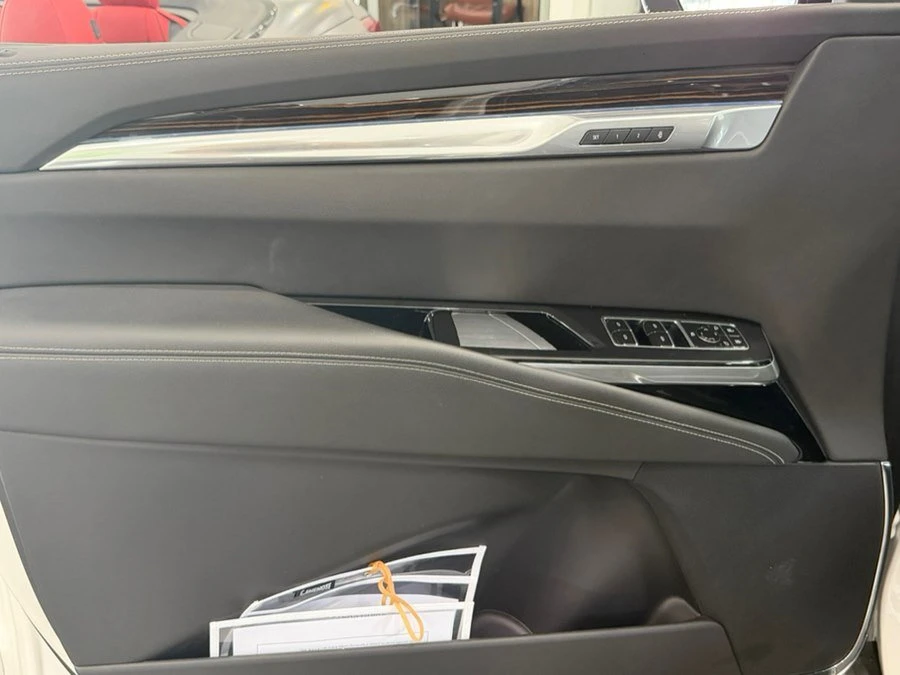 2025 Cadillac Escalade 5th Gen - Image 12 of 20