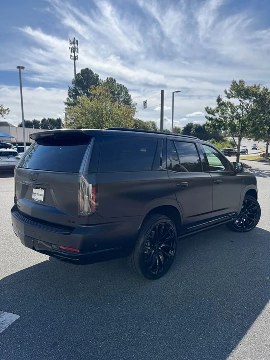 2025 Cadillac Escalade 5th Gen - Image 4 of 15