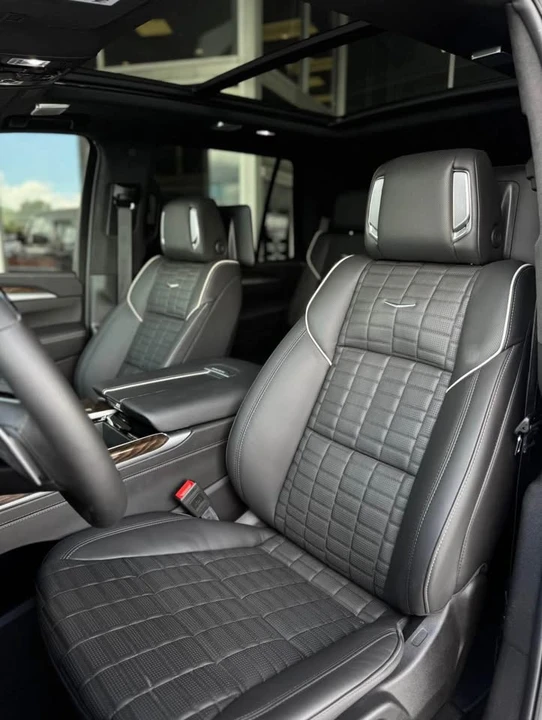 2025 Cadillac Escalade 5th Gen - Image 8 of 15
