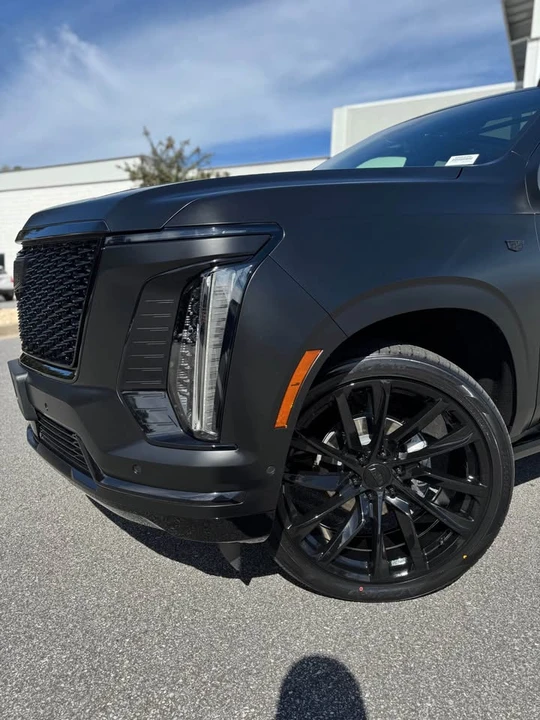2025 Cadillac Escalade 5th Gen - Image 5 of 15