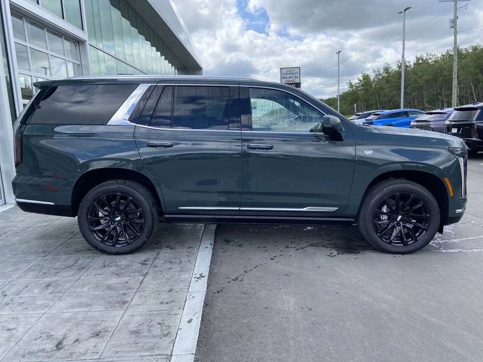 2025 Cadillac Escalade 5th Gen - Image 8 of 18
